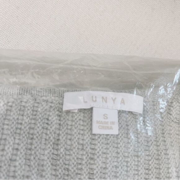 Lunya Cozy Cotton Silk Reversible Pullover - Mellow Grey Heather - Picture 7 of 10